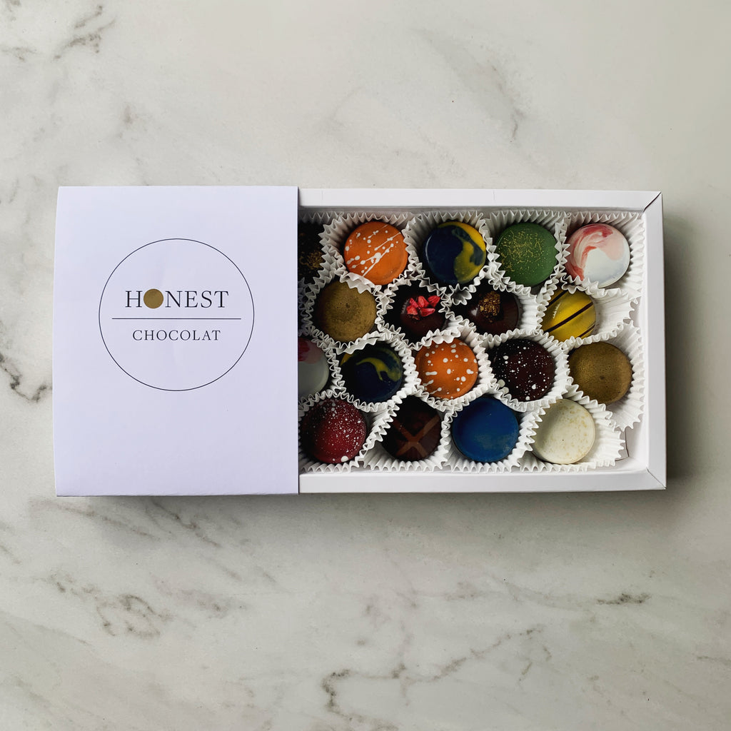 Selection of 24 Chocolate Bonbons